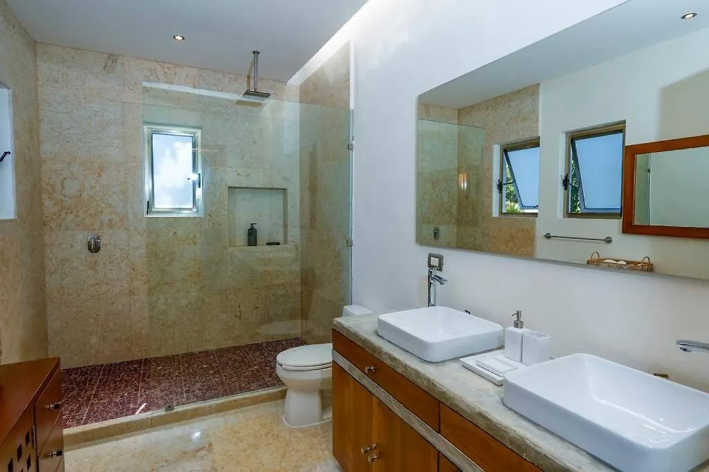 Villa Toh, Riviera Maya بلايا ديل كارمن المكسيك